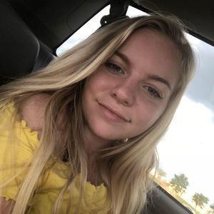 Meet your Posher, Mia